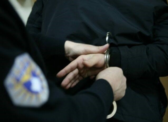 Arrestohen katër persona në Malishevë, dyshohet se shtinë me armë në aheng