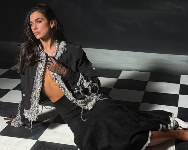 Dua Lipa sjell pamje të reja nga fotosesioni për “Vogue Italia”
