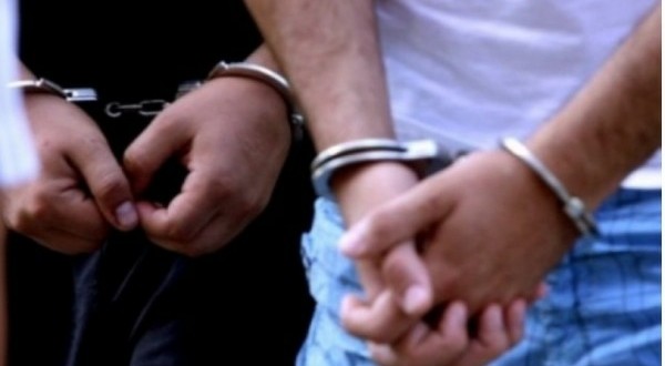 Dy persona arrestohen në Malishevë, dyshohen për pengim dhe sulm ndaj zyrtarëve policorë