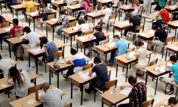 Hapet aplikimi për afatin e dytë të maturës