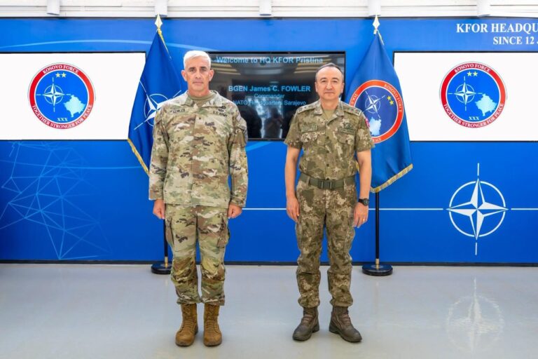 KFOR: Ulutaş pret në Prishtinë komandantin e NATO-s në Sarajevë