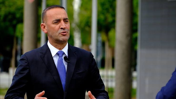 Haradinaj: Po rrezikohet industria vendore e qumështit