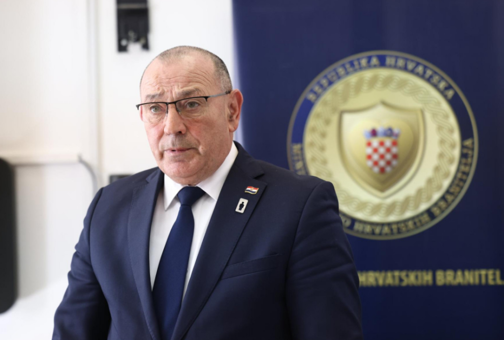 Kroacia rrit pensionet për mbi 200 mijë veteranë