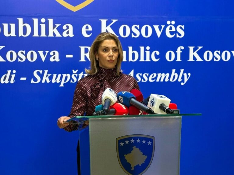 Deliu-Kodra: PDK nuk do të ketë më takime me Kurtin
