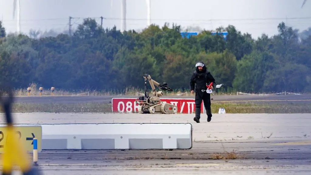 Gjendet dron me eksploziv në një aeroport në Gjermani