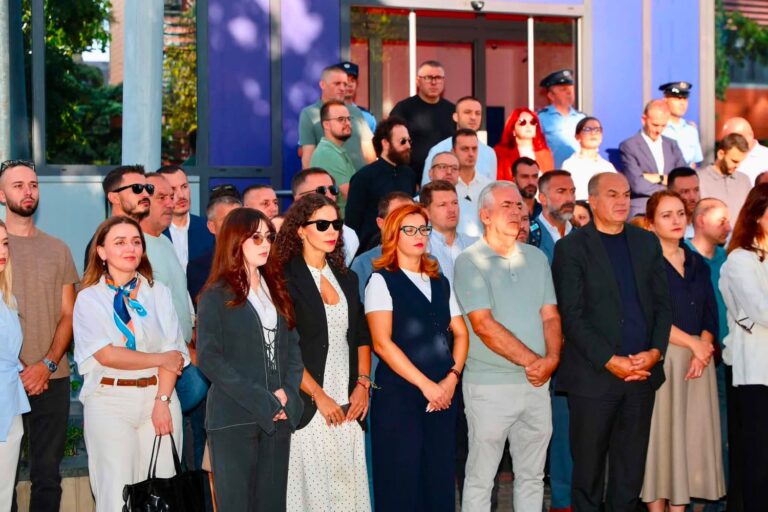 Hoxhaj nga protesta para Qeverisë: Çdo ditë këtu, derisa të rikthehet rendi kushtetues
