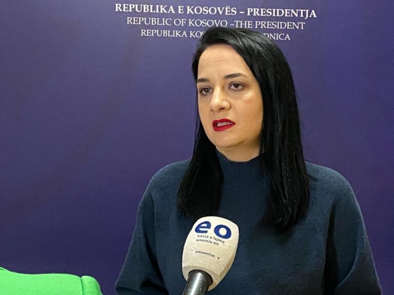 Pacolli për presidentin: Përgjegjësia është e të gjitha palëve