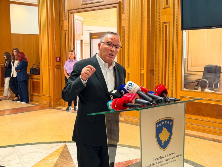 Hamza: Vetëvendosje i ka votat për ta zhbllokuar Kuvendin