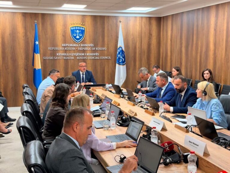 KGJK-ja nuk miraton rikthimin e gjyqtarëve dhe stafit serb