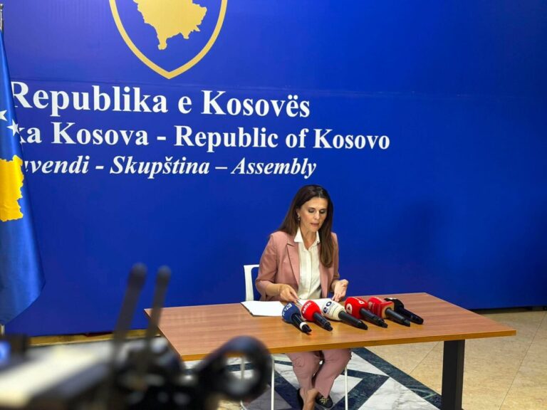 Çitaku: Kuvendi është i bllokuar, deputetëve po u mohohet mandati