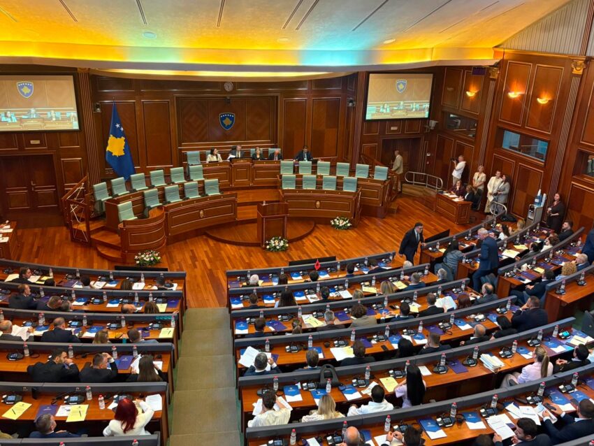 Kuvendi pritet të vazhdojë nesër seancën konstituive, në rend zgjedhja e drejtuesve