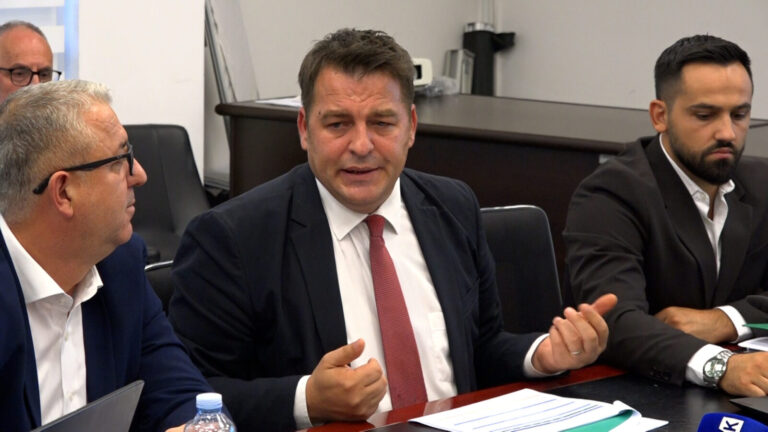 Muja: Në disa mostra të qumështit UHT të Vitës u gjet vaj palme