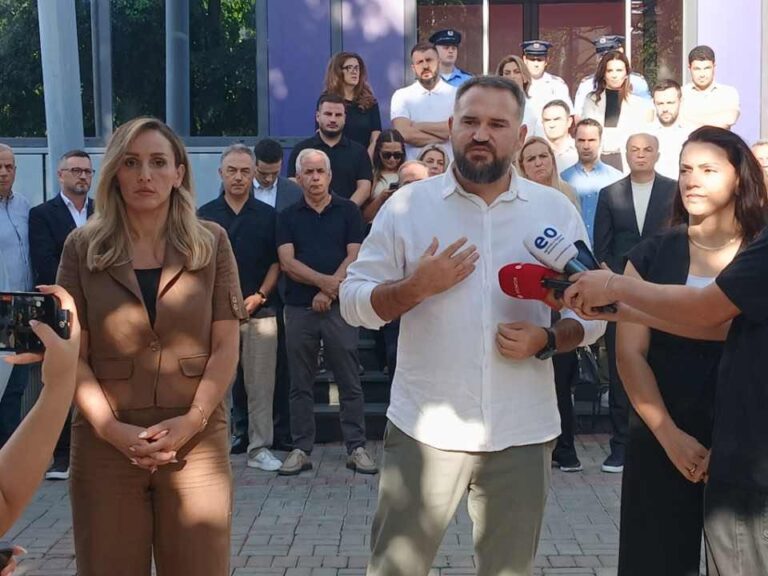 PDK dhe Aleanca i bëjnë thirrje Kurtit: Zhbllokoni institucionet