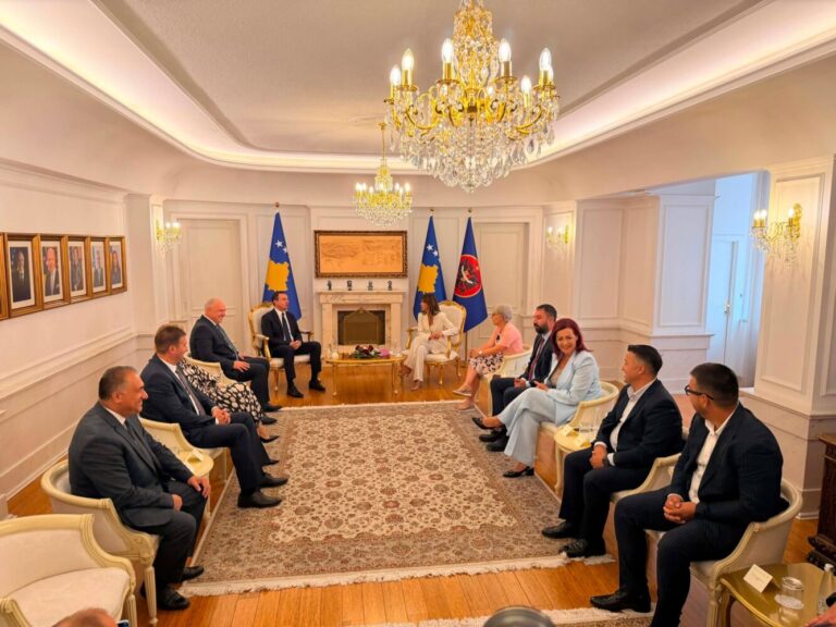 Haxhiu thërret partitë për Presidentin, PDK, LDK e Aleanca mungojnë