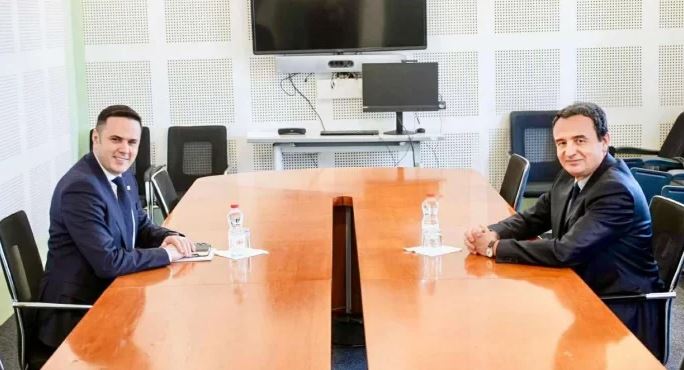 Kurti dhe Abdixhiku pritet të takohen sërish për çështjen e presidentit