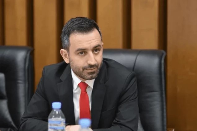 Basha: Kurti i fton për marrëveshje, ndërsa ata e sulmojnë dhe e ofendojnë