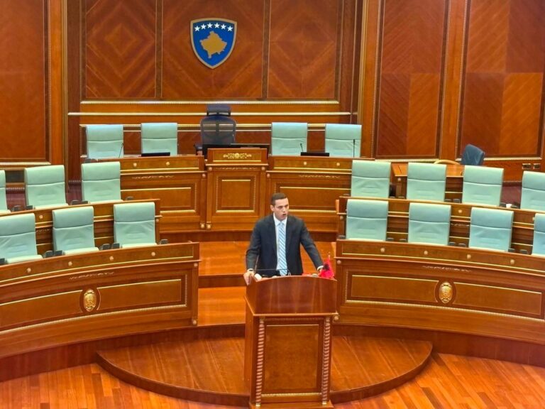 PDK kërkon vazhdimin e seancës, Gruda: Kushtetuta duhet të respektohet