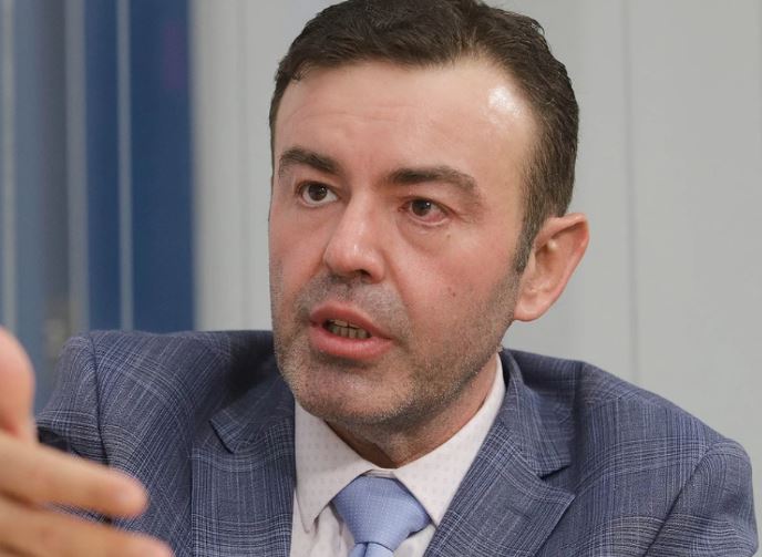 Bislimi: Kandidatura ime mbetet ofertë për Kosovën