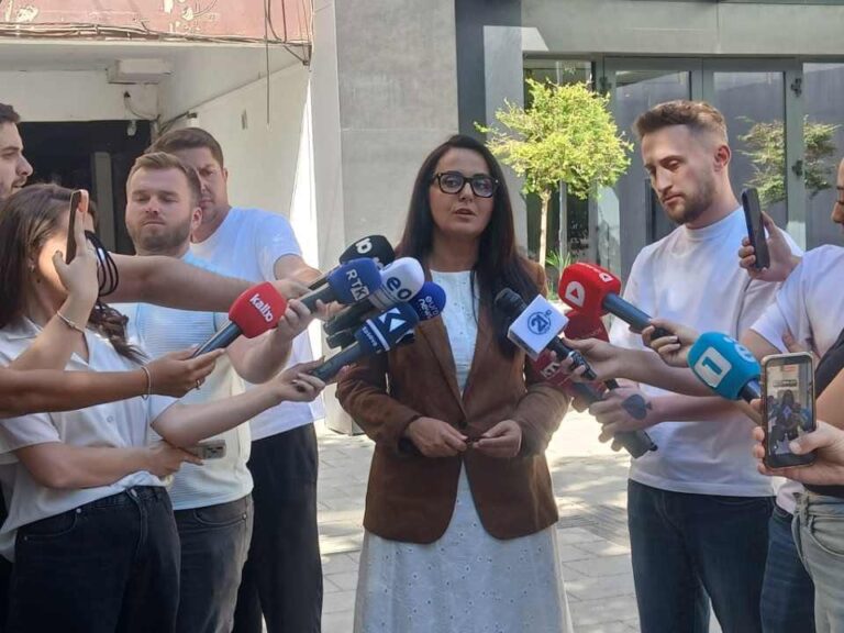 Lushaku: LDK-ja do të marrë pjesë në seancën konstituive