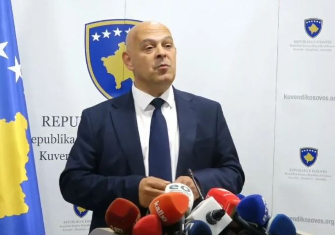 Gjini thërret konferencë të jashtëzakonshme për media