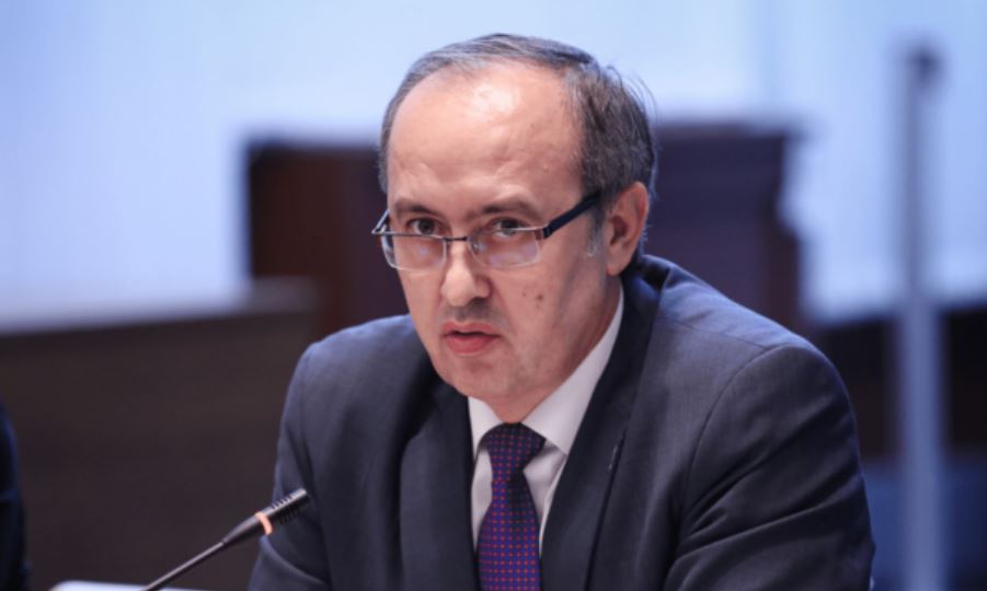 Hoti: Po vonohet konstituimi i Kuvendit