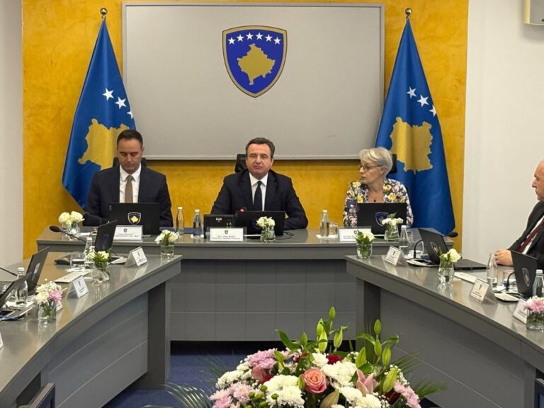 Kurti shpreson në lirimin e ish-krerëve të UÇK-së pas vendimit në Hagë